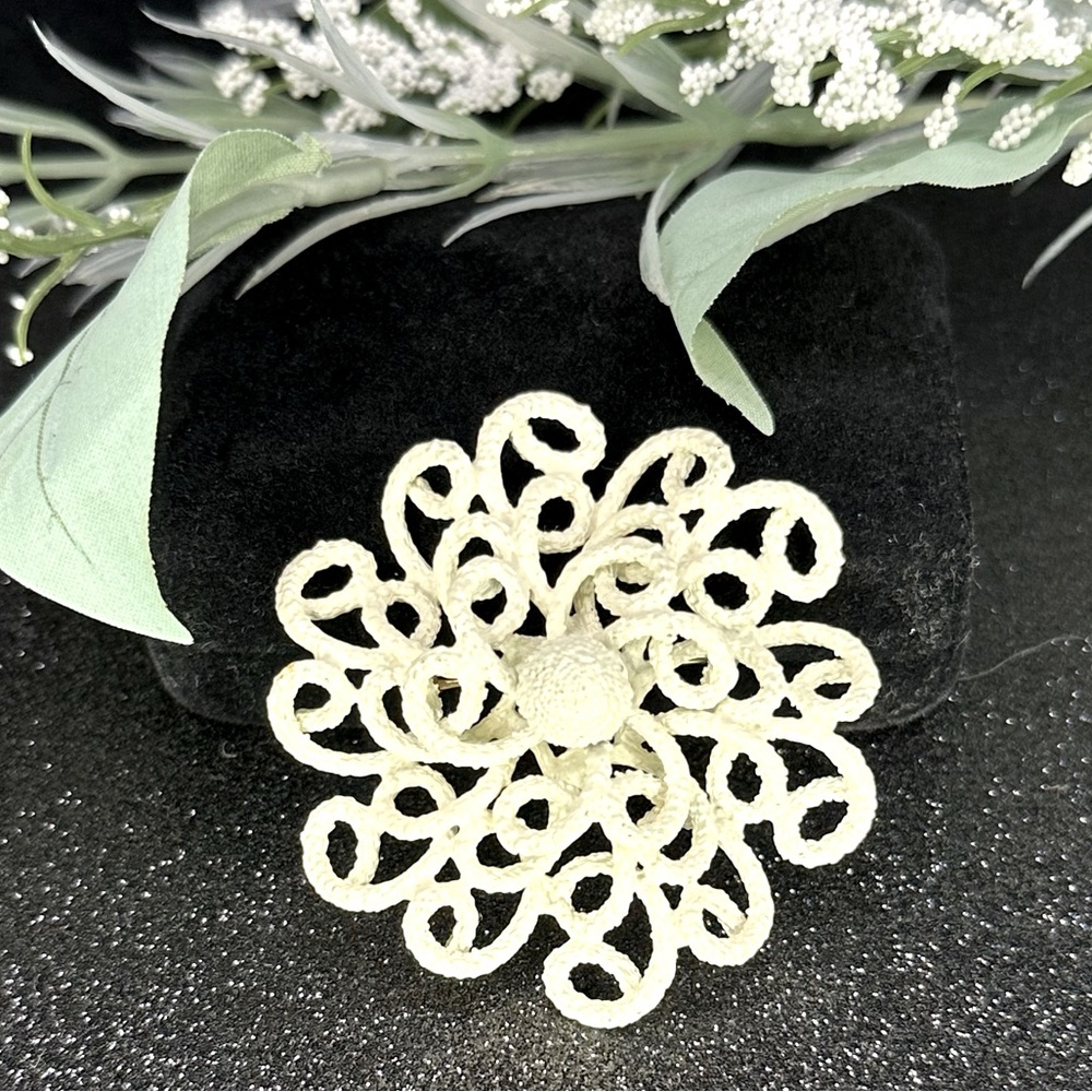 Vintage Crown Trifari Brooch